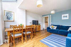 Sitting Room - click for photo gallery